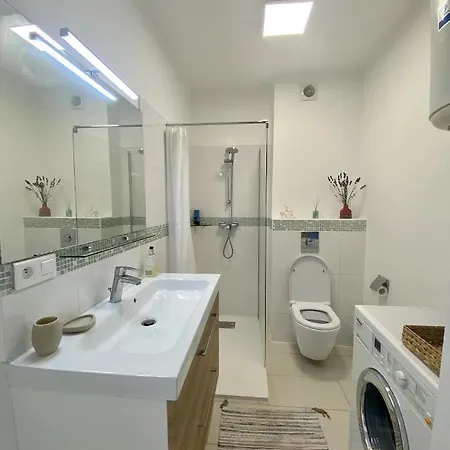 شقة Comfortable Sea View *